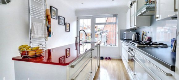 3 bedrooms House in Grays, United Kingdom No. 4963 20