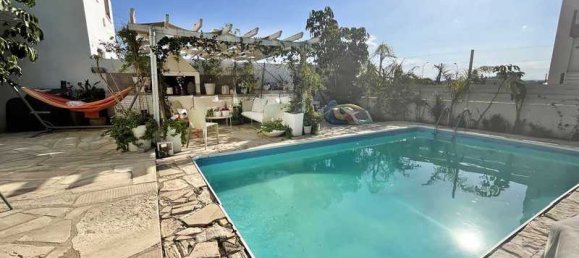 Casa de 4 dormitorios en Latsia, Cyprus No. 6377 7