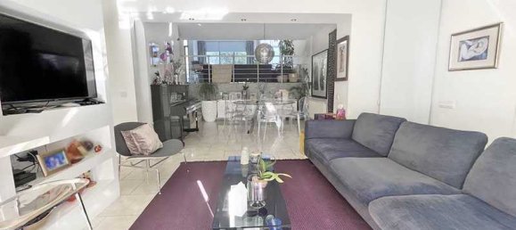 Casa de 4 dormitorios en Latsia, Cyprus No. 6377 3