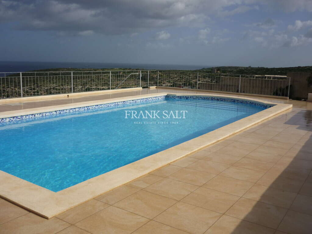 Бунгало с 3 спальнями в Меллиха, Мальта № 3111