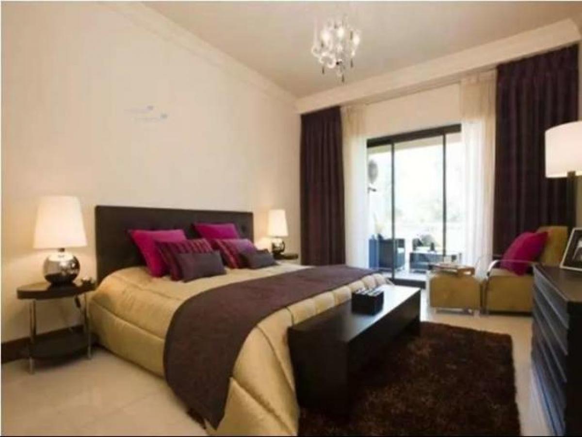 Casa T2 em Noida, India N.º 26076