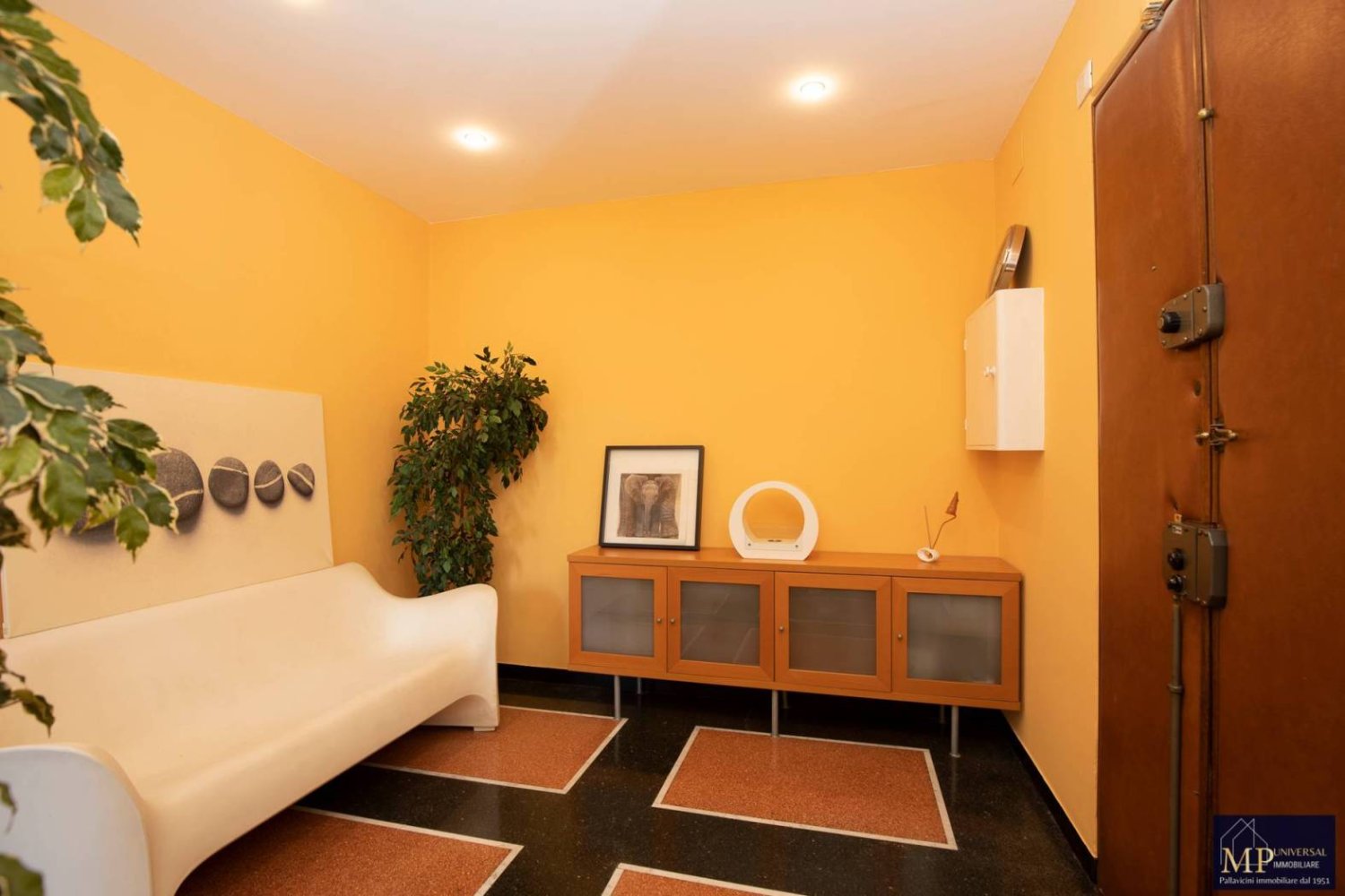 4 غرف نوم شقة في Genoa, Italy رقم 296513