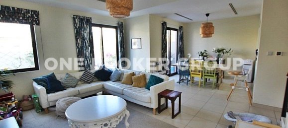 4 bedrooms Townhouse in Reem, UAE No. 1488 2