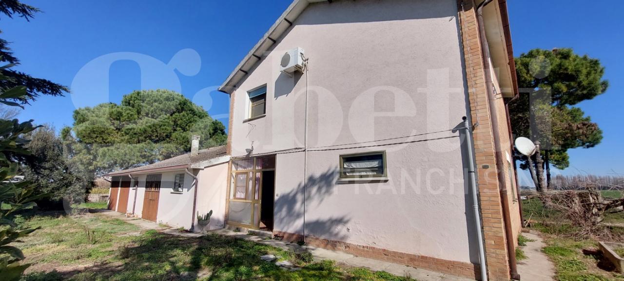 10غرفة منزل في Mesola, Italy رقم 232408