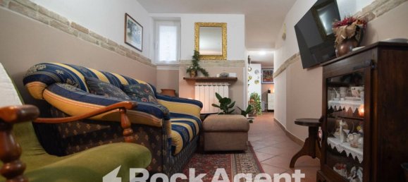 2 bedrooms House in Mondavio, Italy No. 285827 4