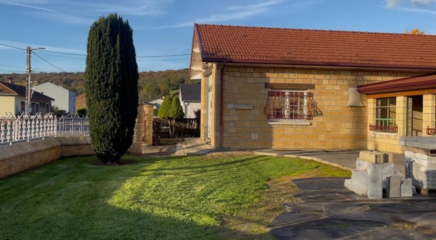 4 bedrooms Villa in Villette, France No. 152183
