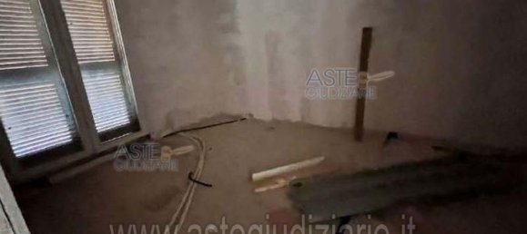 5 rooms Apartment in Torrita Tiberina, Italy No. 292315 2