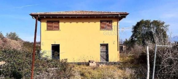 5 rooms Apartment in Torrita Tiberina, Italy No. 292315 3
