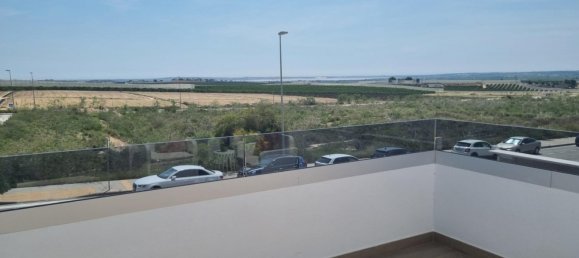 3 bedrooms Villa in Alicante, Spain No. 285751 4