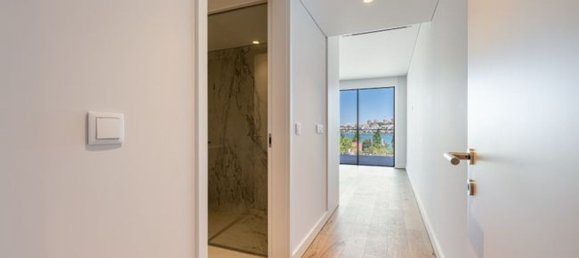 3 bedrooms Apartment in Vila Nova de Gaia, Portugal No. 188303 9