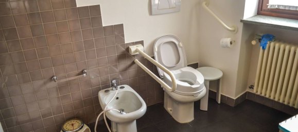 11 rooms House in Pecetto Torinese, Italy No. 201073 3