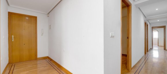 3 bedrooms Apartment in Torrevieja, Spain No. 100176 6