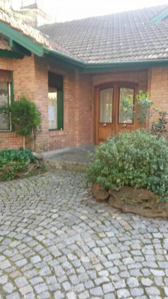 4 bedrooms House in San Isidro, Argentina No. 67346