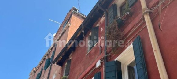 Apartamento de 2 dormitorios en Venice, Italy No. 266672 5