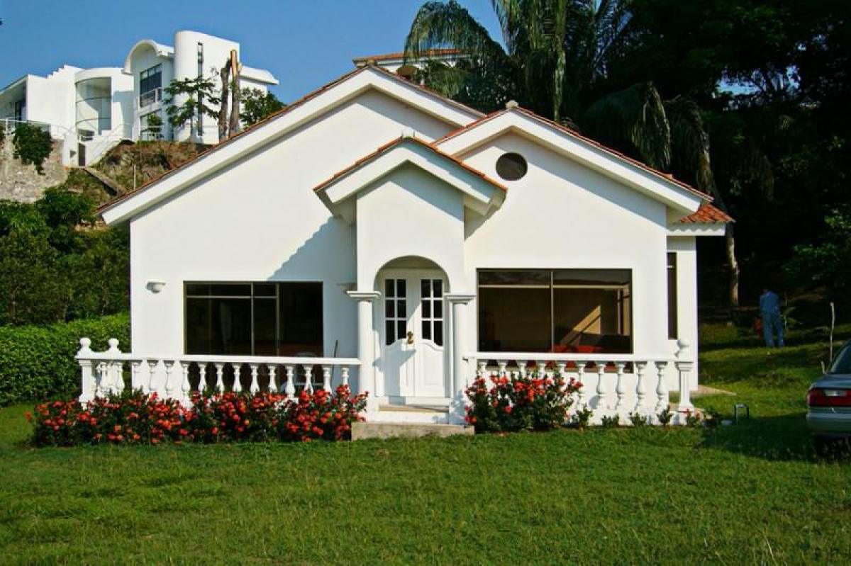 3 bedrooms House in Tolima, Colombia No. 4066