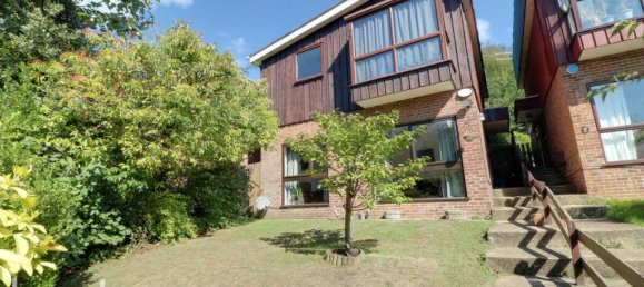 4 bedrooms House in Tatsfield, United Kingdom No. 4752 9