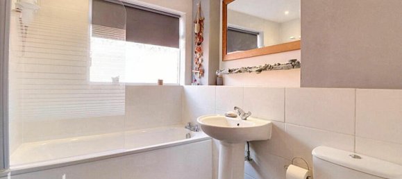 4 bedrooms House in Tatsfield, United Kingdom No. 4752 7