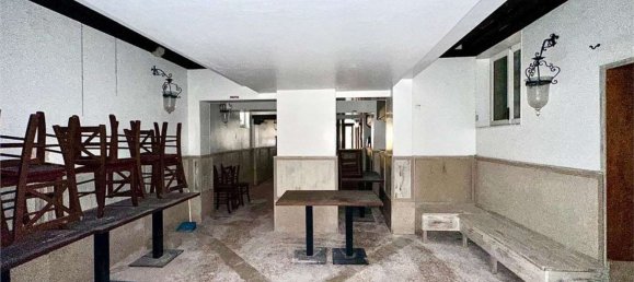 100m² Commercial property in Venice, Italy No. 230440 16