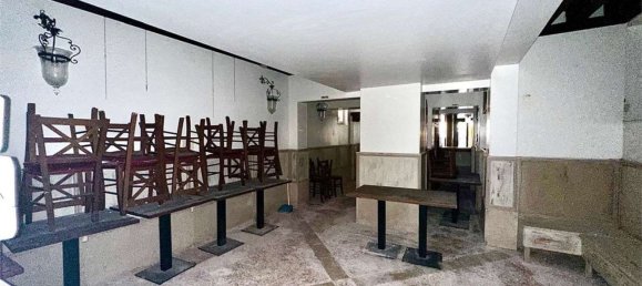 100m² Commercial property in Venice, Italy No. 230440 12