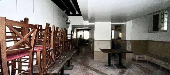 100m² Commercial property in Venice, Italy No. 230440 18