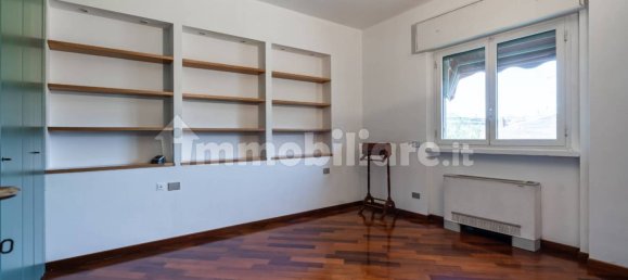 Villa T3 em Milan, Italy N.º 240756 36