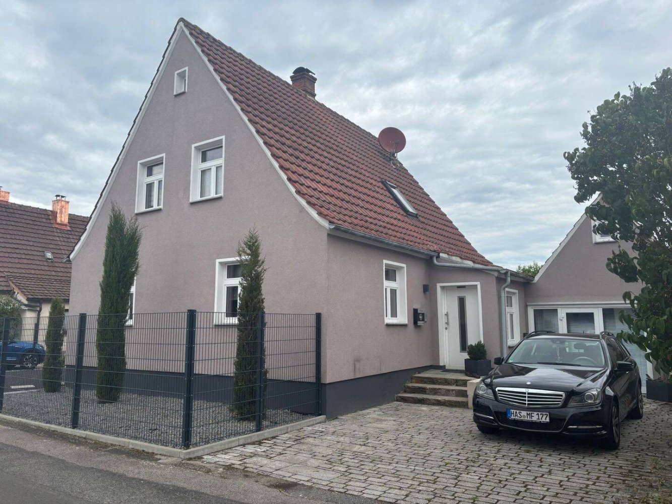 Дом с 8 комнатами в Хасберге, Германия № 320261