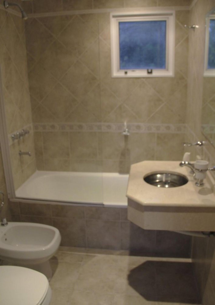 Дом с 3 спальнями в Эсейса, Аргентина № 86459