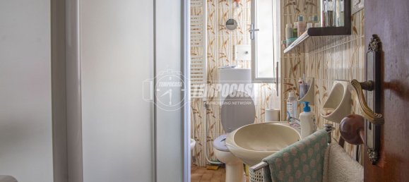 3-salle Appartement à Lavagna, Italy No. 165057 13