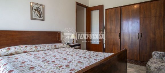 3-salle Appartement à Lavagna, Italy No. 165057 9