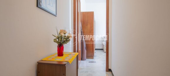 3-salle Appartement à Lavagna, Italy No. 165057 8