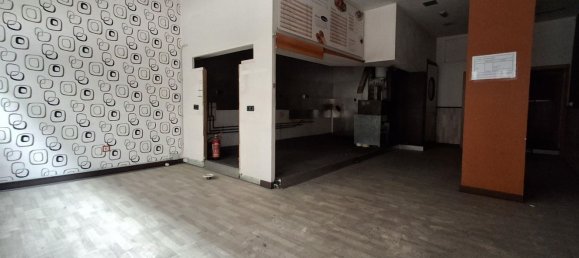 69m² Commercial property in Oviedo, Spain No. 149766 4