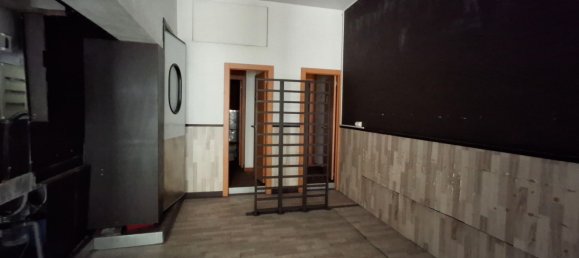 69m² Commercial property in Oviedo, Spain No. 149766 18