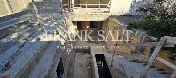 3 bedrooms Villa in Mellieha, Malta No. 247 11