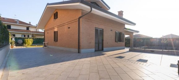 5 rooms Villa in Robassomero, Italy No. 265973 5