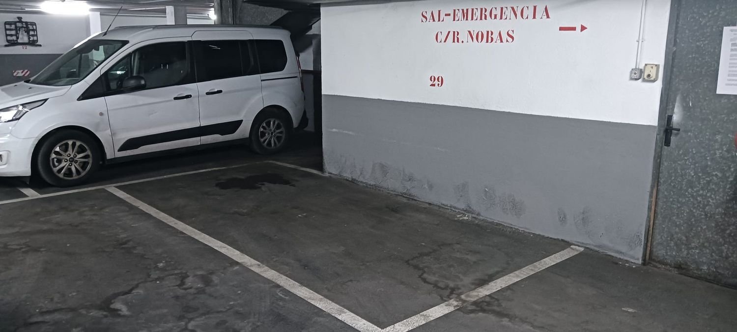 9m² Garage in Sant Marti, Spain No. 170398