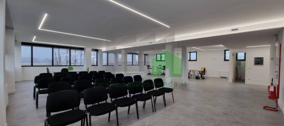 6 rooms Office in Cernusco sul Naviglio, Italy No. 74950 18