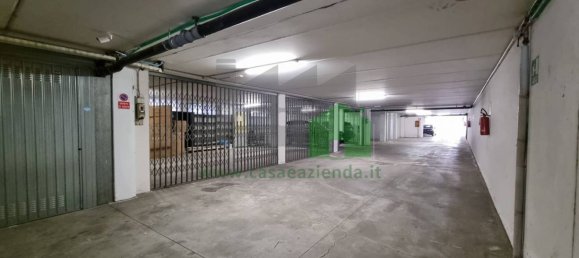 6 rooms Office in Cernusco sul Naviglio, Italy No. 74950 28