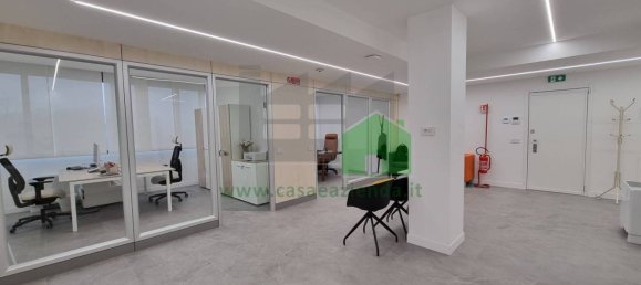 6 rooms Office in Cernusco sul Naviglio, Italy No. 74950 4