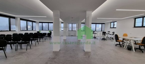6 rooms Office in Cernusco sul Naviglio, Italy No. 74950 19