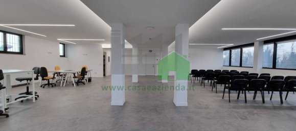 6 rooms Office in Cernusco sul Naviglio, Italy No. 74950 21