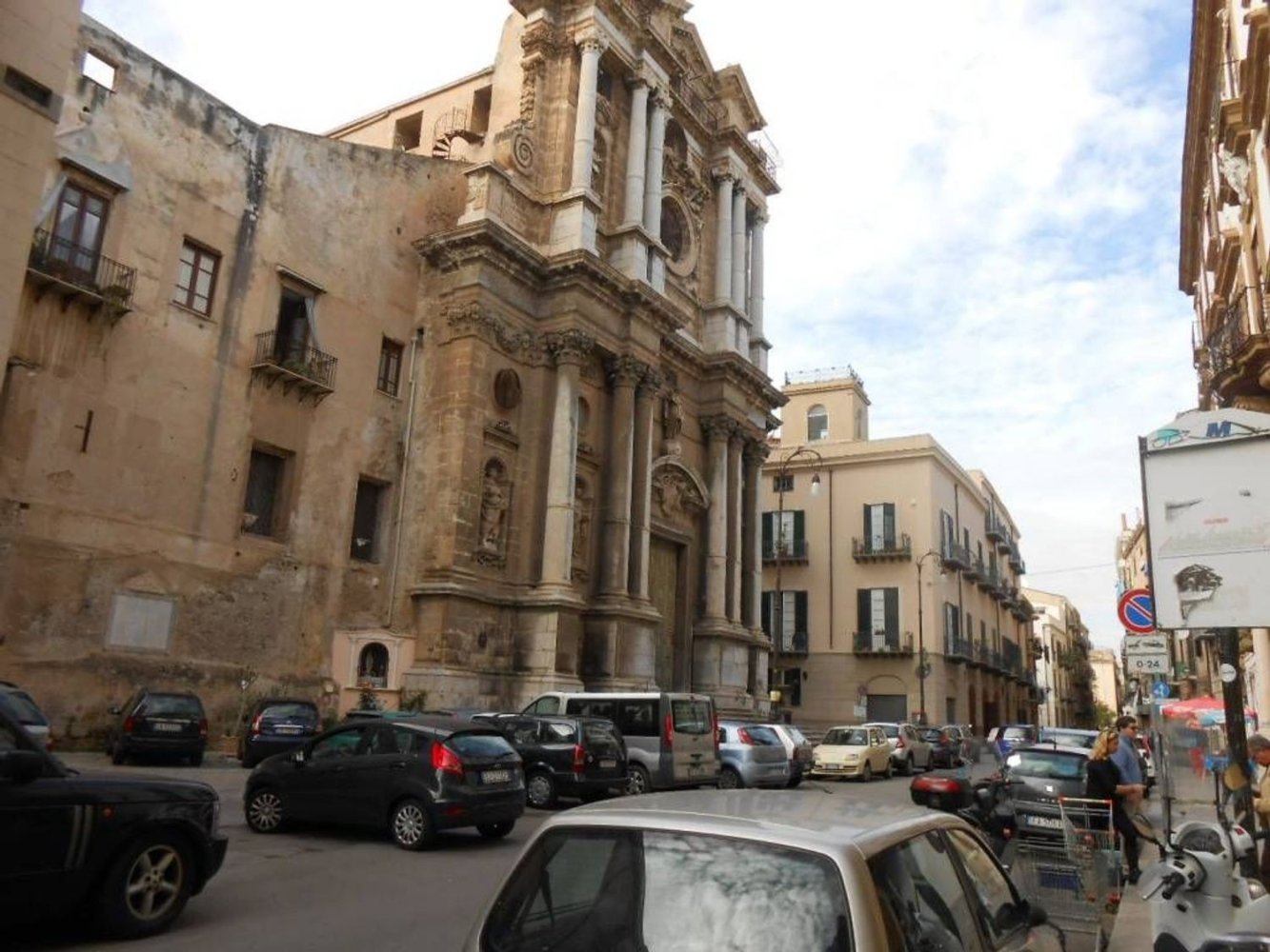 5-salle Duplex à Palermo, Italy No. 129102