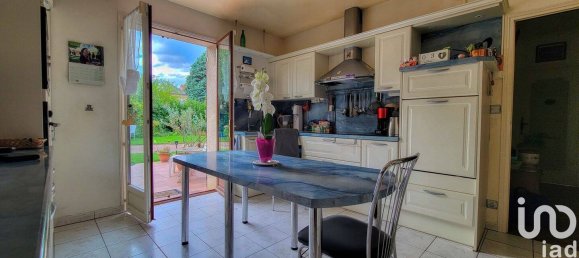 5 bedrooms House in Beauvais, France No. 247116 10