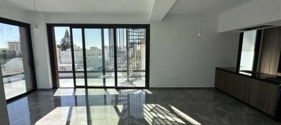 4 bedrooms Apartment in Limassol, Cyprus No. 16389 5