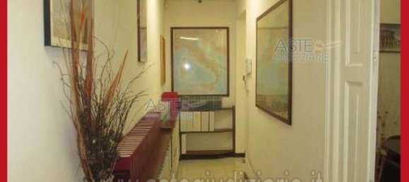 5 bedrooms Apartment in Rome, Italy No. 330853 25
