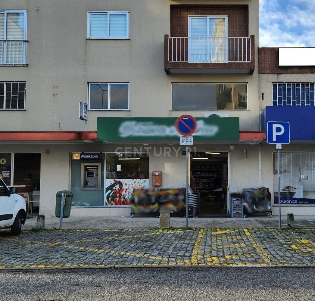 200m² Commercial property in Viseu, Portugal No. 232853