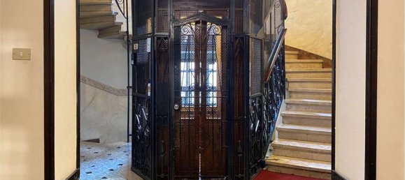 3 rooms Apartment in Milan, Italy No. 263926 4