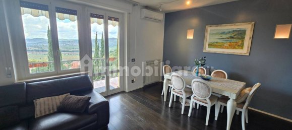 Apartamento de 3 dormitorios en Corciano, Italy No. 356559 4