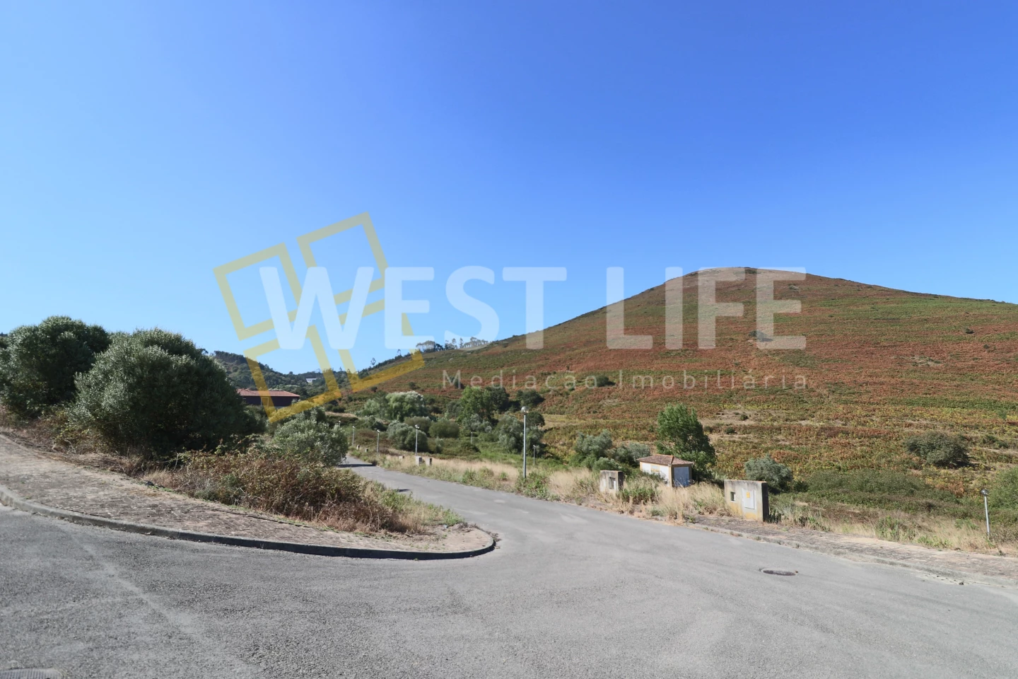 540m² Land in Mafra, Portugal No. 87740