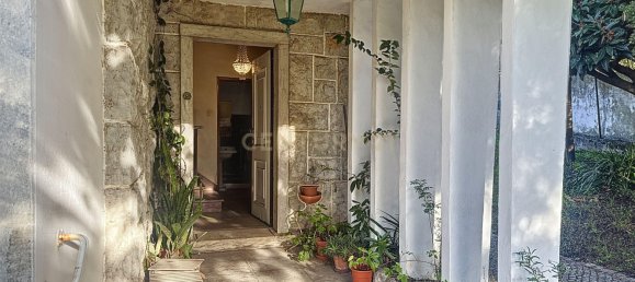 10 bedrooms Villa in Lisbon, Portugal No. 129653 2