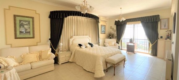 Вилла с 5 спальнями в Тала, Пафос, Кипр № 9544 23